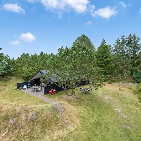 Regine - 1-1km To The Inlet By Interhome