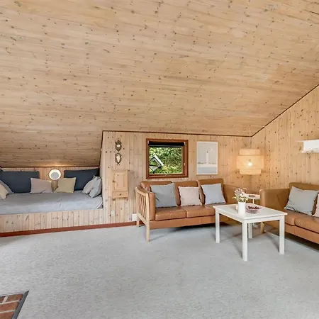 Regine - 1-1km To The Inlet By Interhome